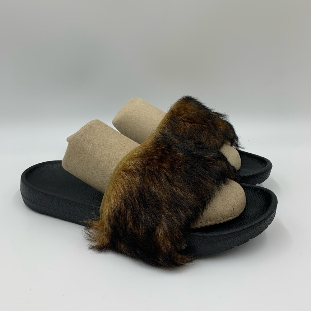 Ugg fur slippers size 8